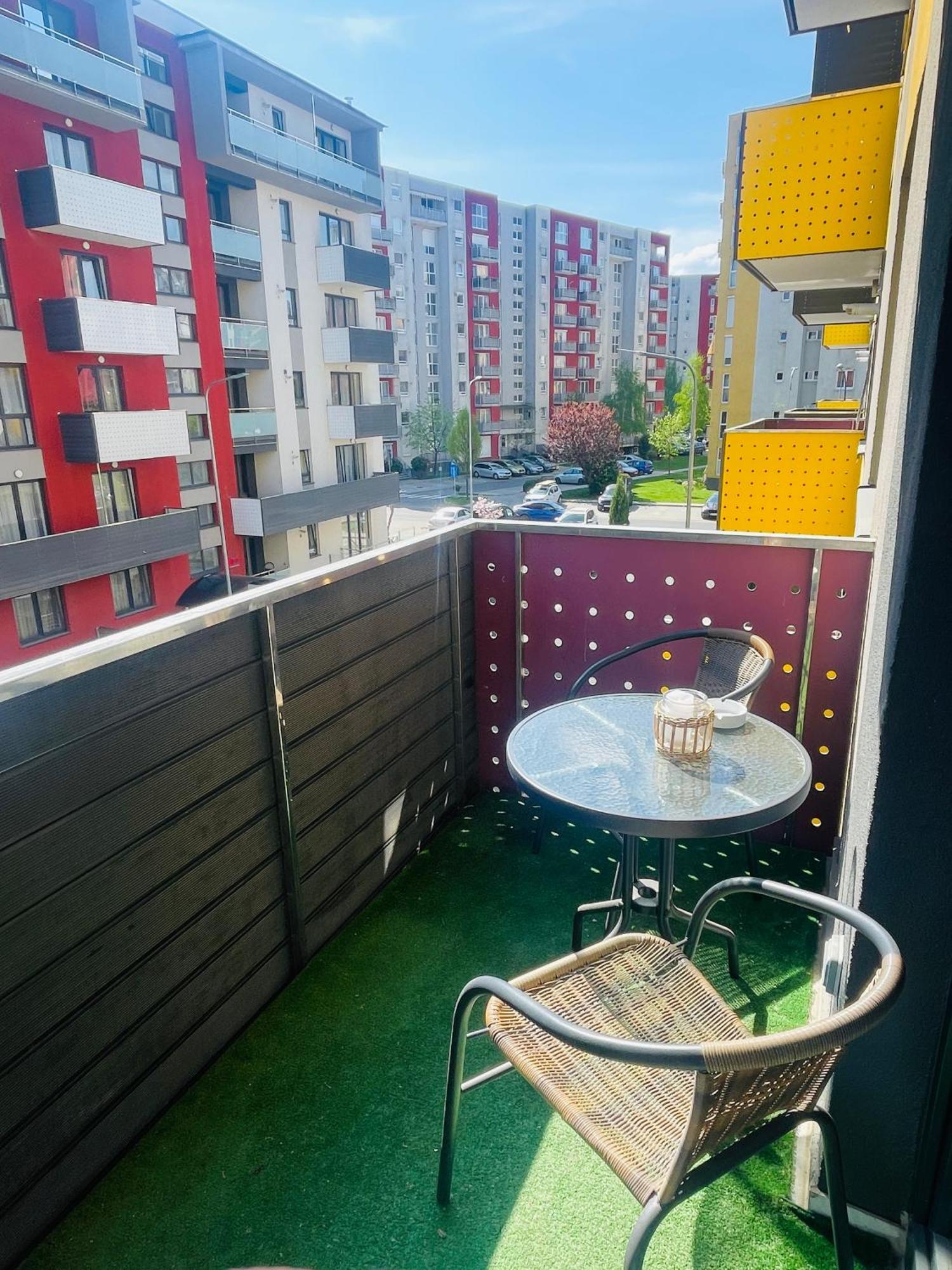 Home Sweet Home Brasov Bagian luar foto